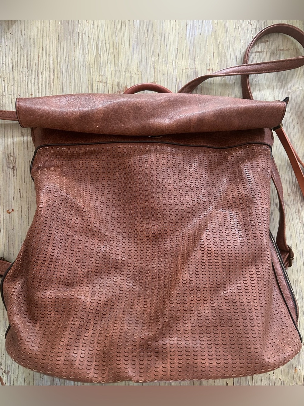 Women’s Roll-Top faux leather backpack - Brown